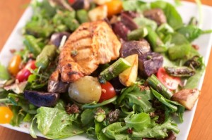Salmon Salad with Roasted Potatoes, Tomato and Asparagus