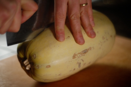 cutting spaghetti squash cutting spaghetti squash